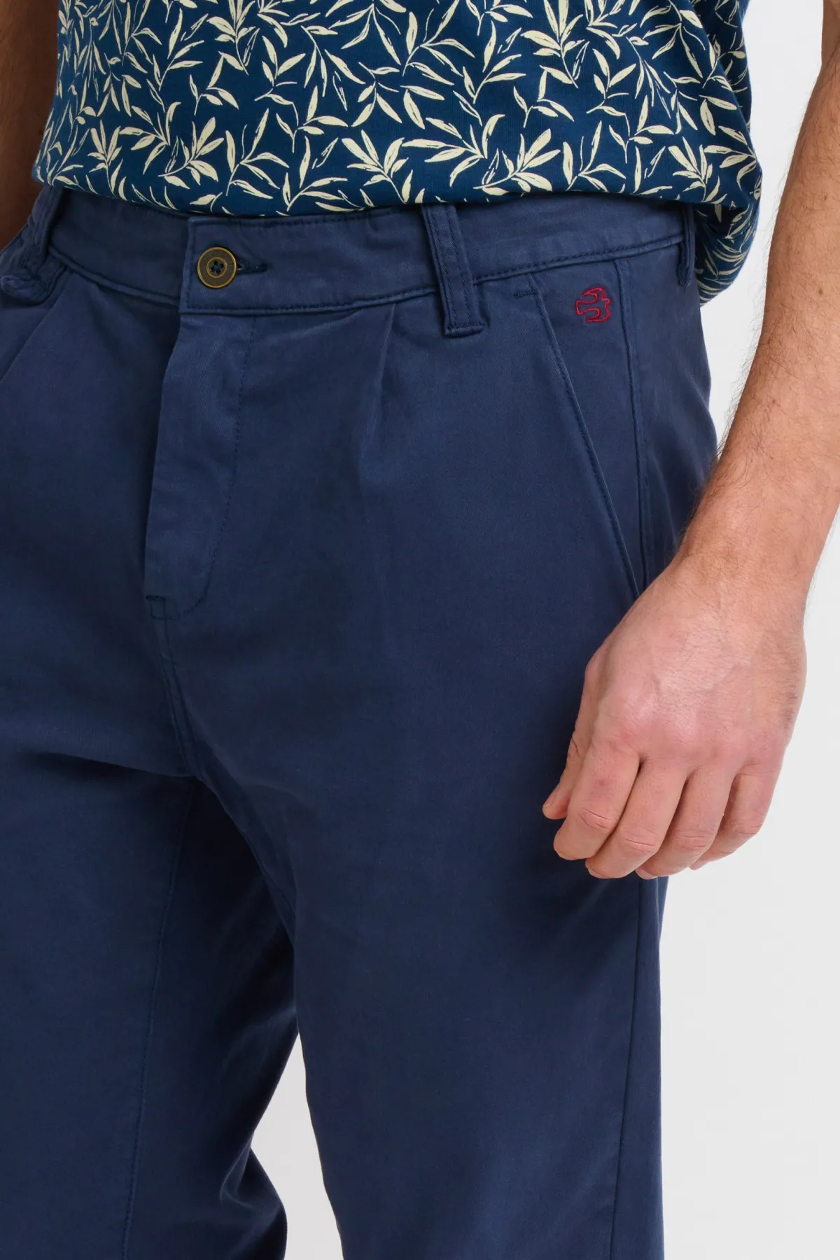 Brakeburn Pleat Front Chinos Navy Hot