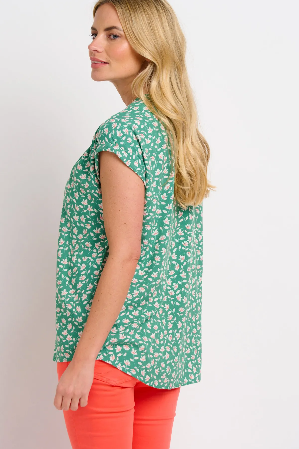 Brakeburn Spring Garden Blouse Green Store