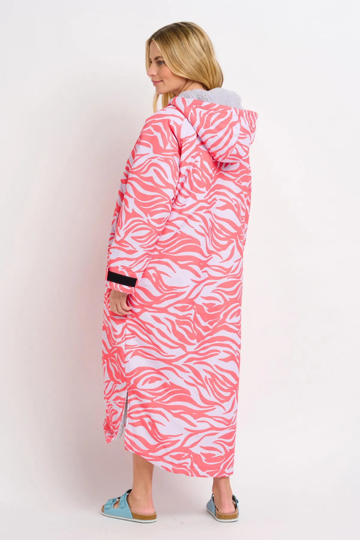 Brakeburn Zebra Print Chinook Changing Robe Grey Best Sale
